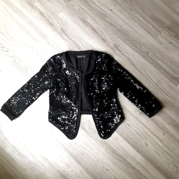 Jacket - Picture 1 of 4